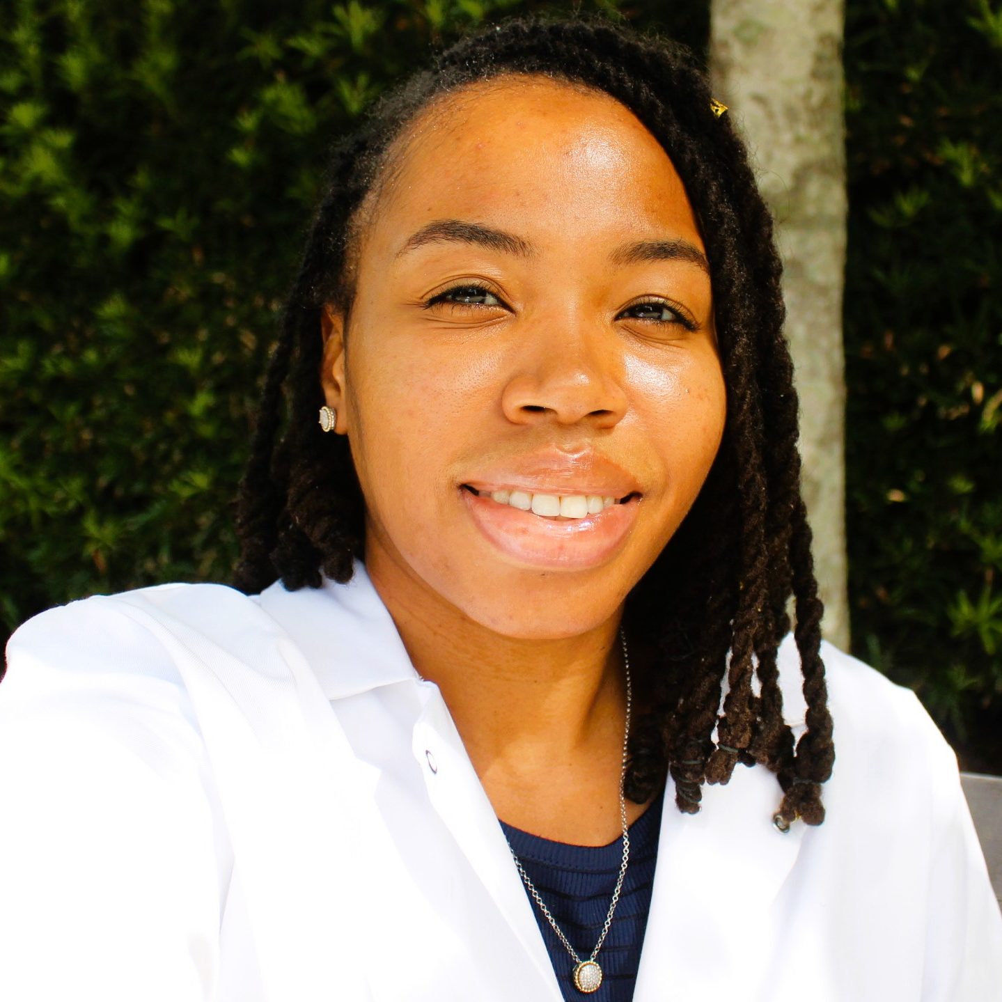 Photo of Dr. Nicole Lynn-Bell.